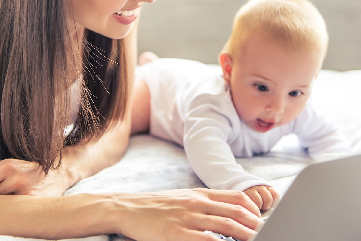 13 Best Mom Blogs to Follow in 2023 (Mom Bloggers Examples)