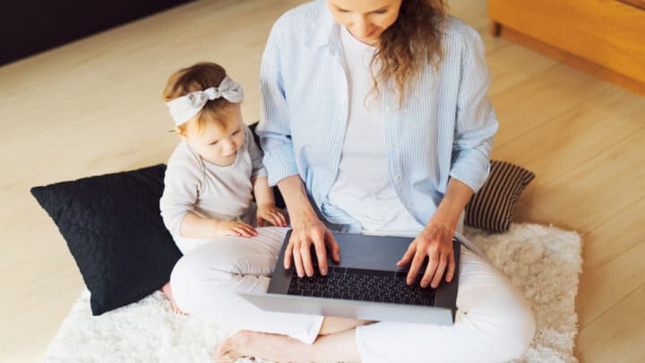 19 High-Paying Online Jobs for Moms That Are Easy to Start