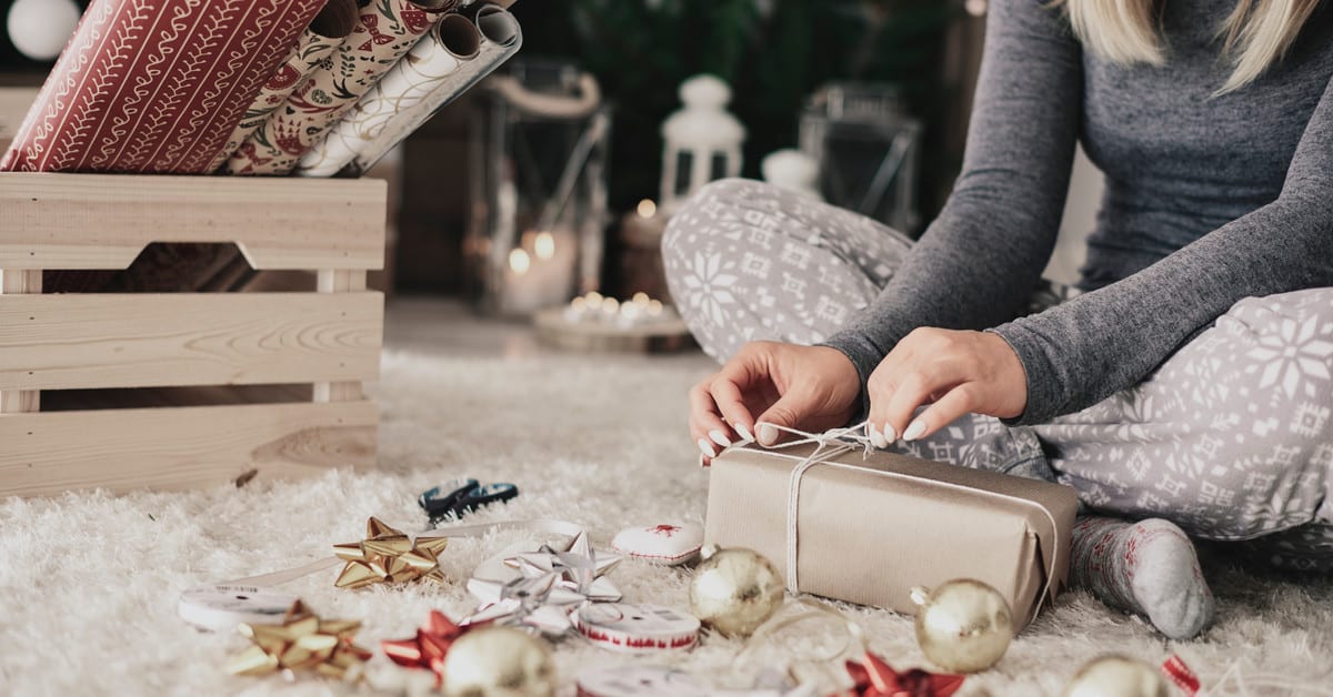 65 Christmas Crafts to Make and Sell (At Home for Money) - Twins Mommy